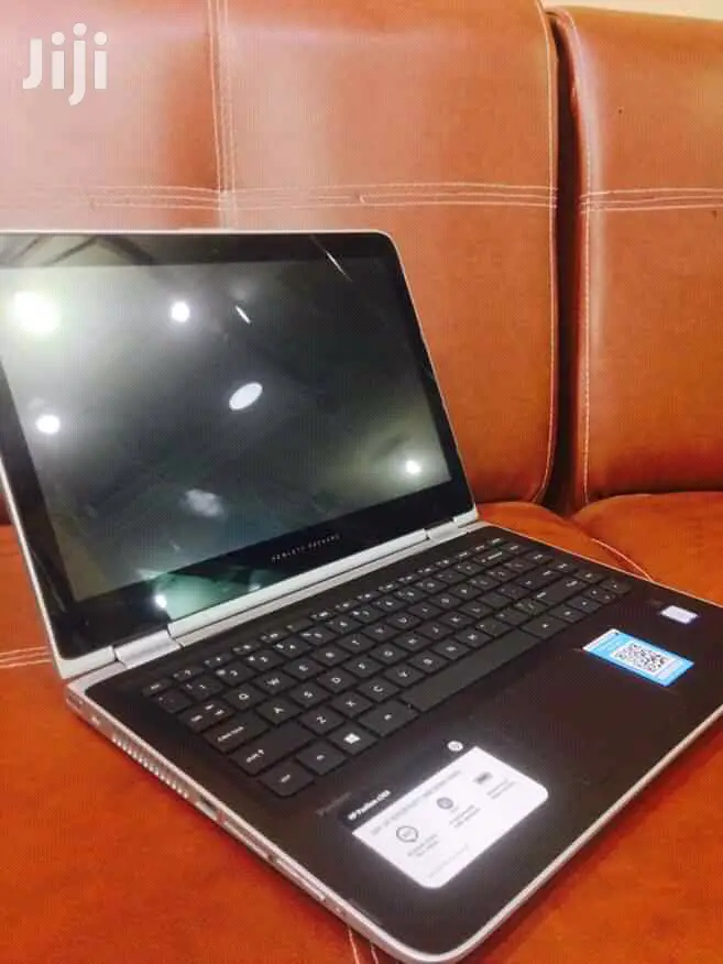 Laptop HP Pavilion X360 14 4GB Intel Core I3 HDD 1T