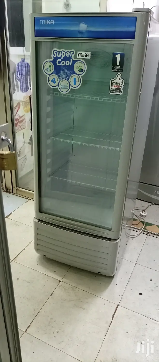 Mika Display Fridge