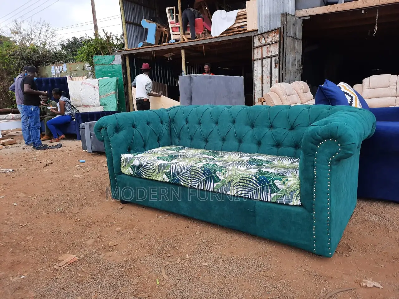 Modern 3 Seater Chesterfield Sofa