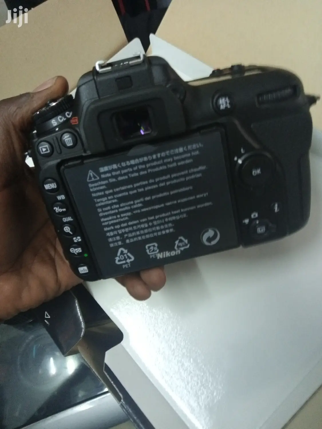 Nikon D7500 With Wi-Fi Touchscreen