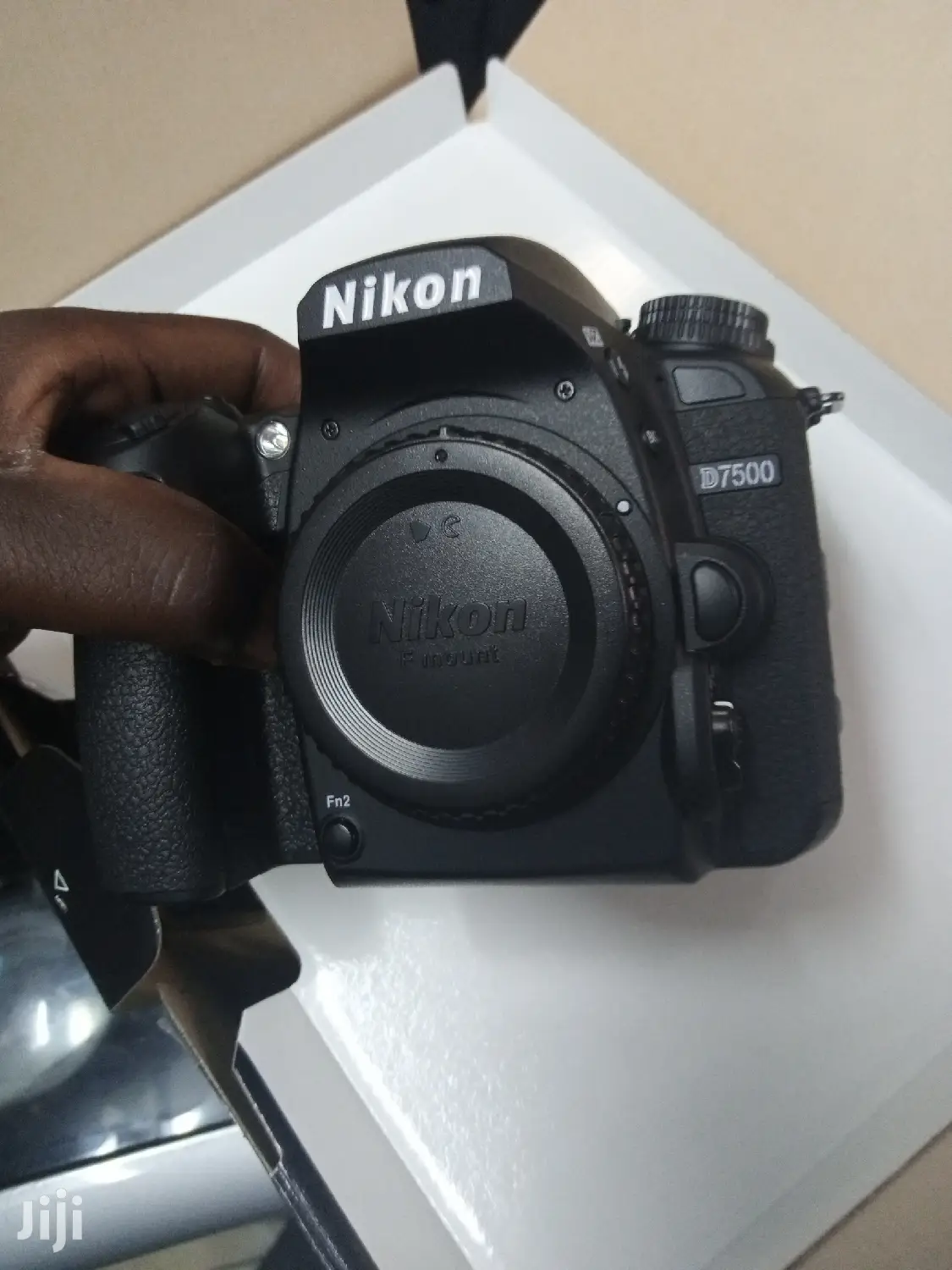Nikon D7500 With Wi-Fi Touchscreen