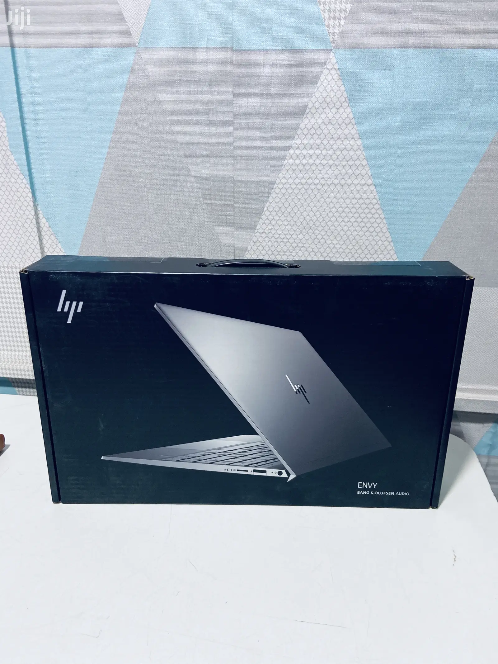New Laptop HP Envy 13 8GB Intel Core i7 SSD 512GB