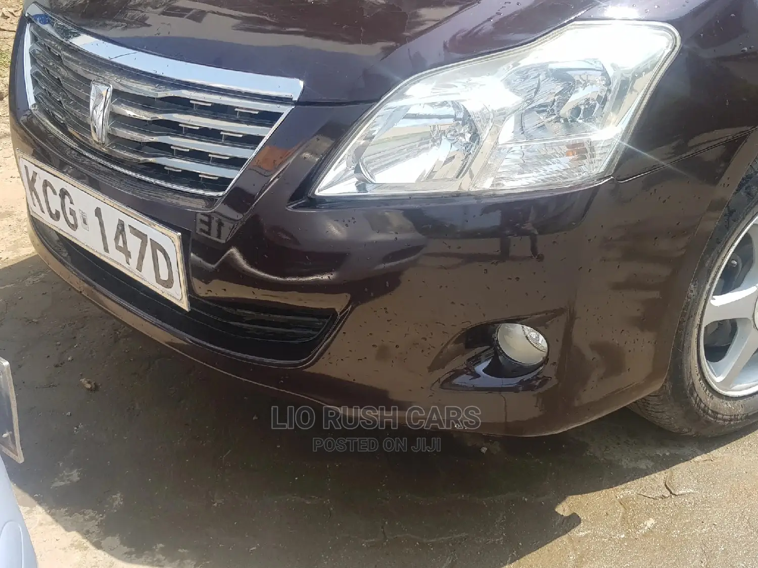 Toyota Premio 2011 Red