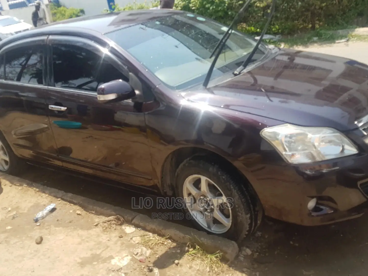 Toyota Premio 2011 Red
