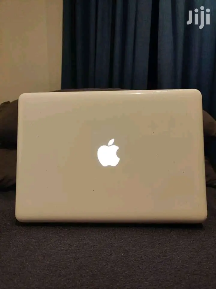 Laptop Apple MacBook 4GB Intel Core 2 Duo HDD 250GB
