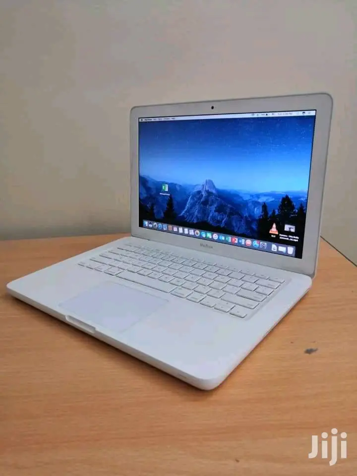 Laptop Apple MacBook 4GB Intel Core 2 Duo HDD 250GB