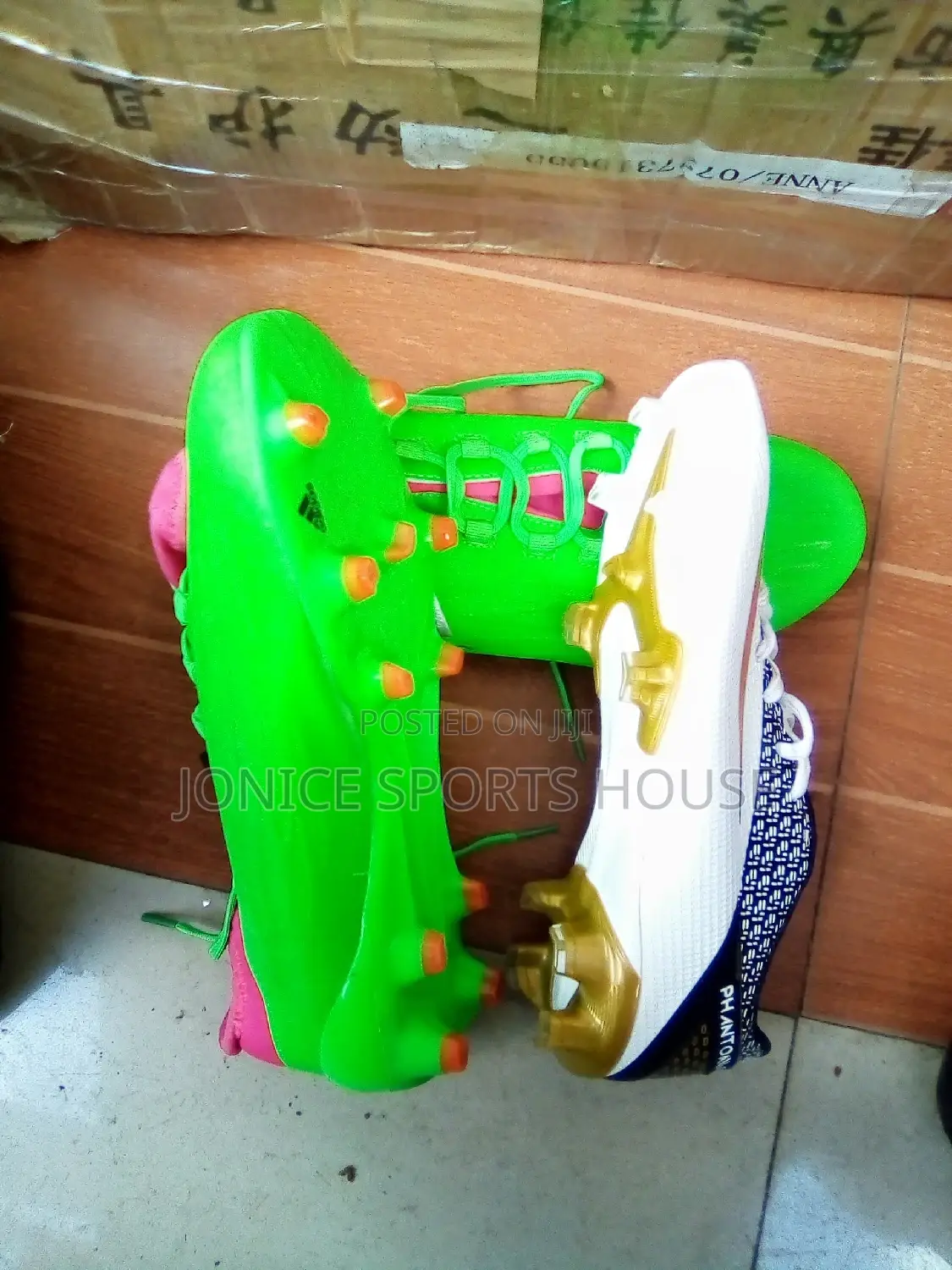 Classic Sports Shoes