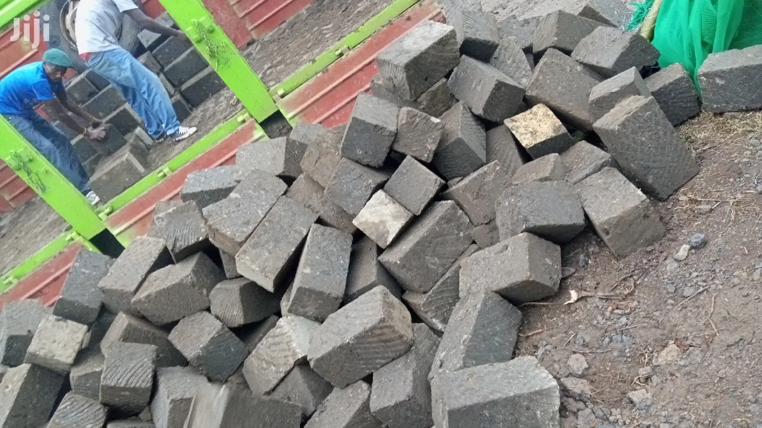 Machine Cut Stones(9*9 Grade-1)
