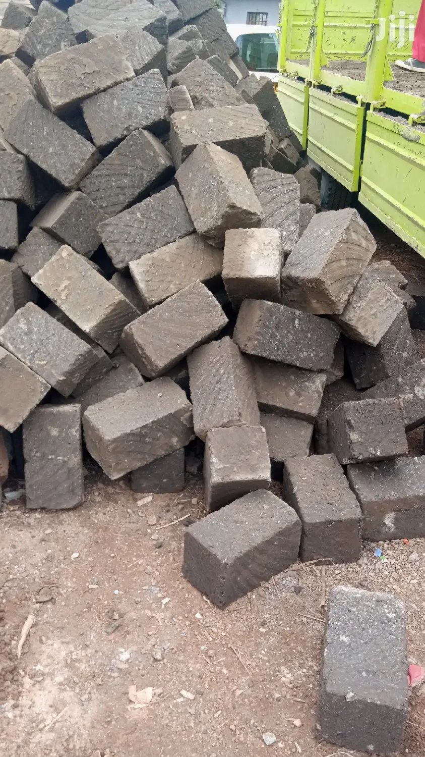 Grade 1,Quality Machine Cut Stones
