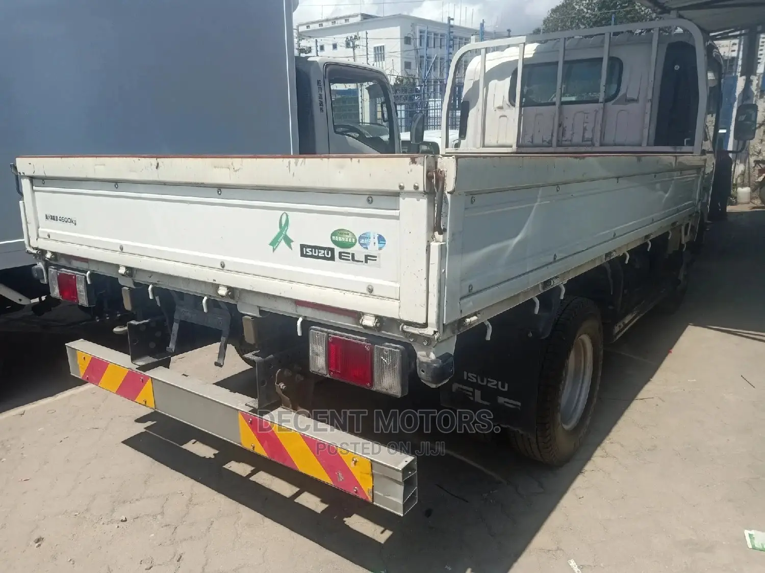 Isuzu Elf Truck 2014 White