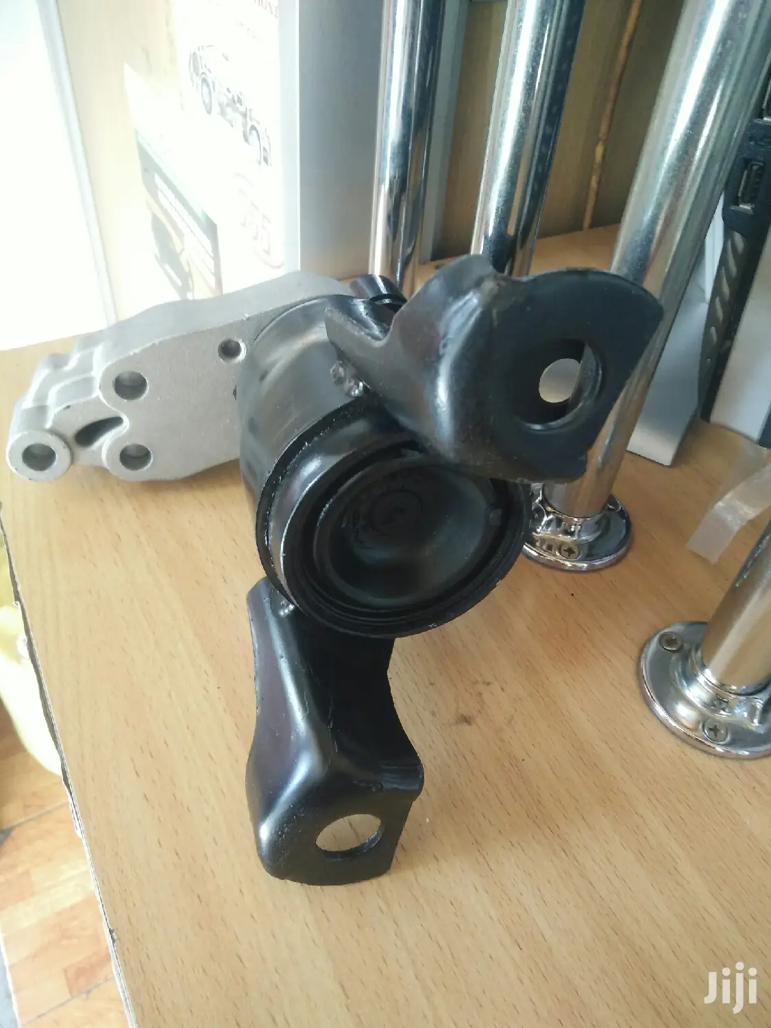 Mazda Demio Right Engine Mount
