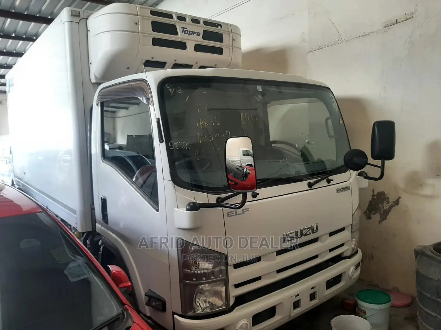 Isuzu ELF Truck 2017