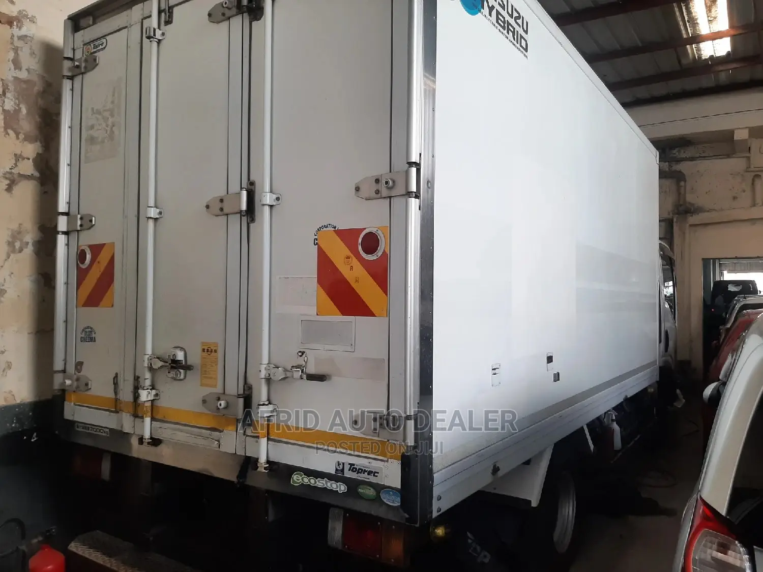 Isuzu ELF Truck 2017