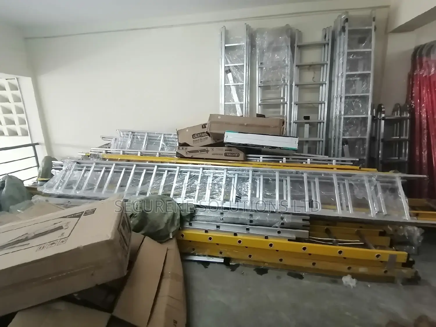 28ft Fiberglass D-Rung Extension Ladder