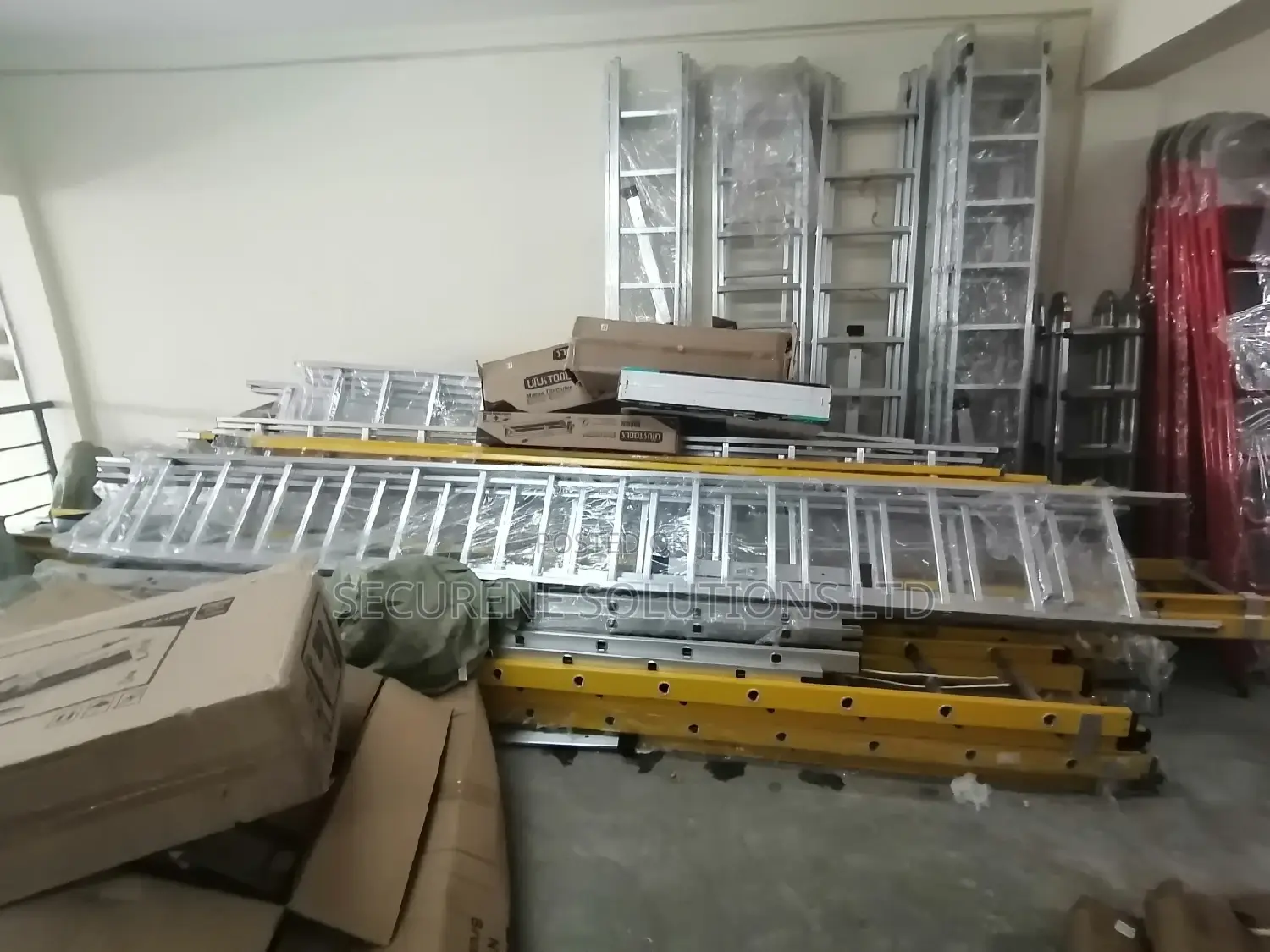 28ft Fiberglass D-Rung Extension Ladder
