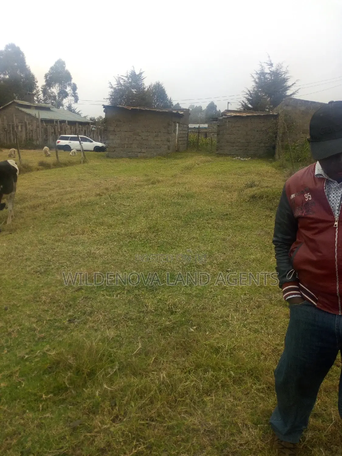 50*100 Plot On Sale At Flyover Near Wakimbo Shopping Cntr