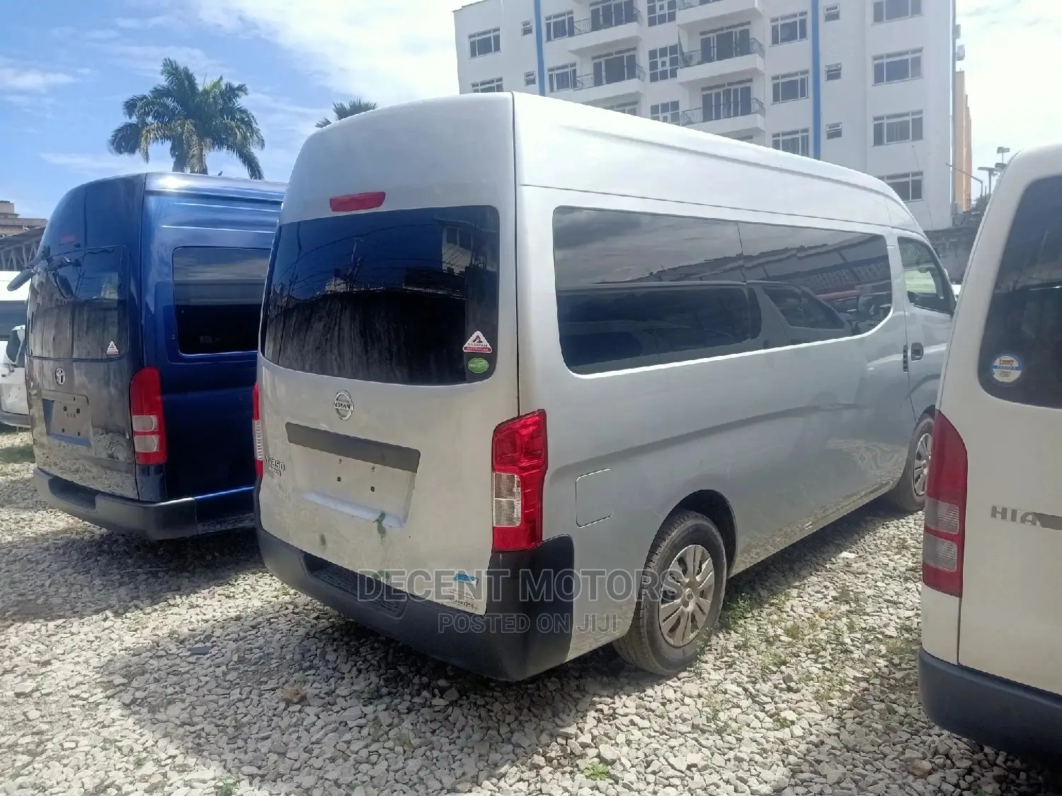 Nissan Matatu 9l