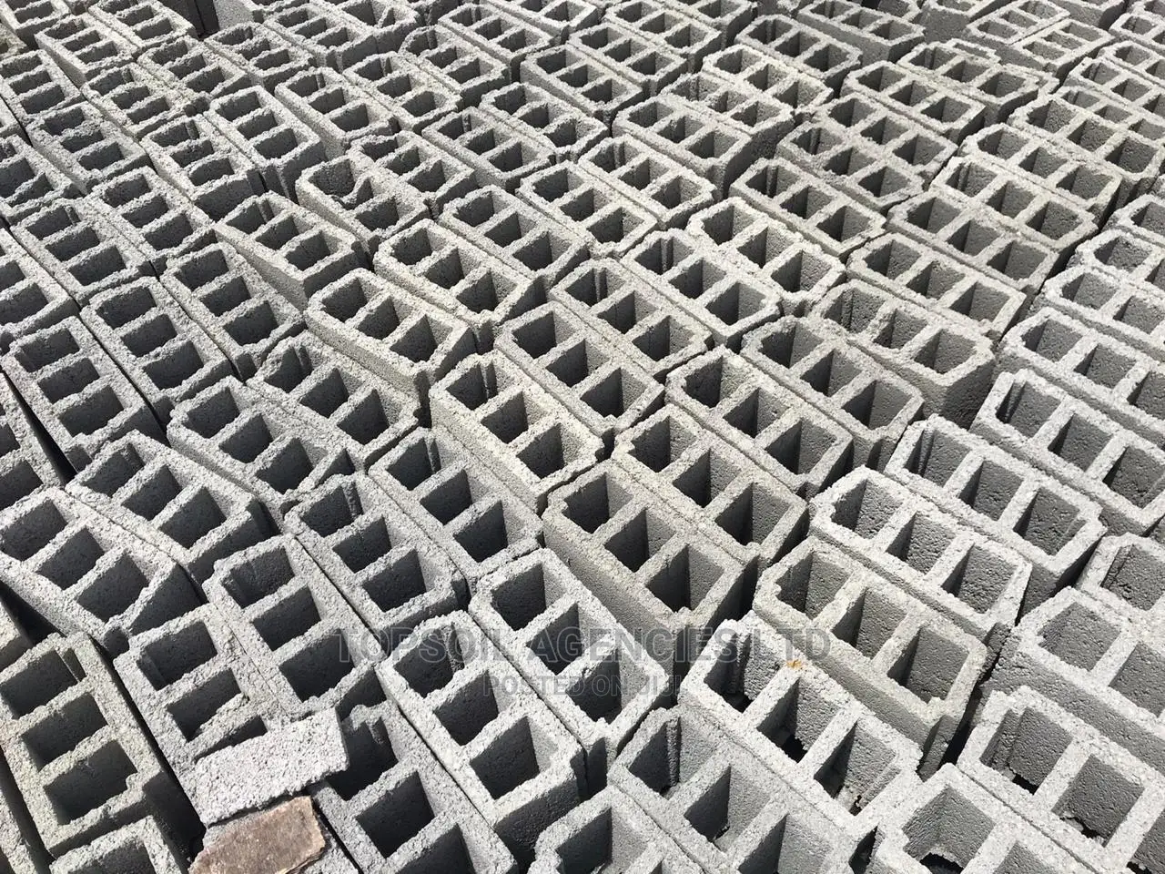 Hollow Pots
