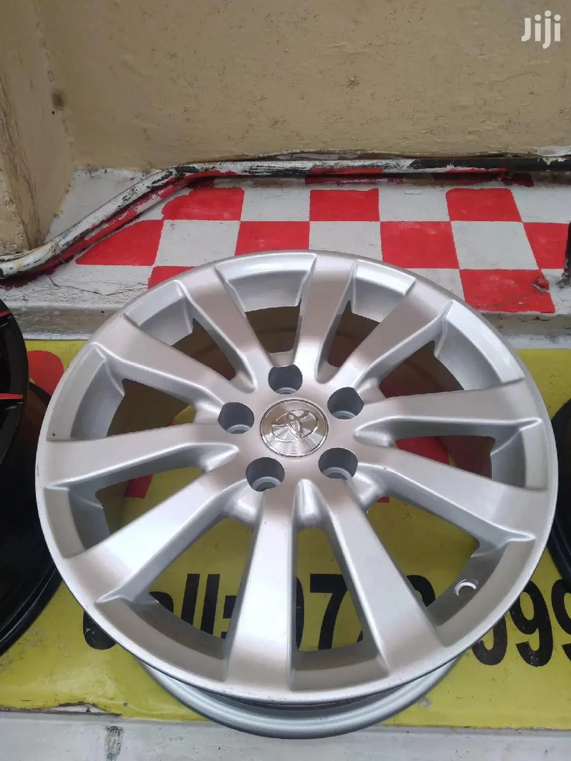 Strong and Durable Alloy Rims Set Size 15 Inch.