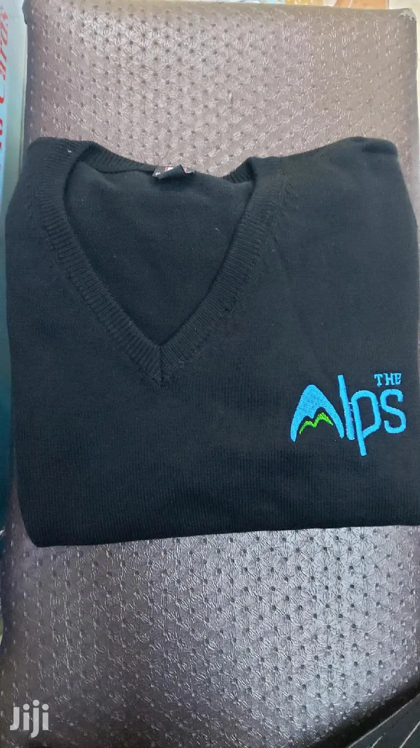 Amazing Pullover Embroidery Printing
