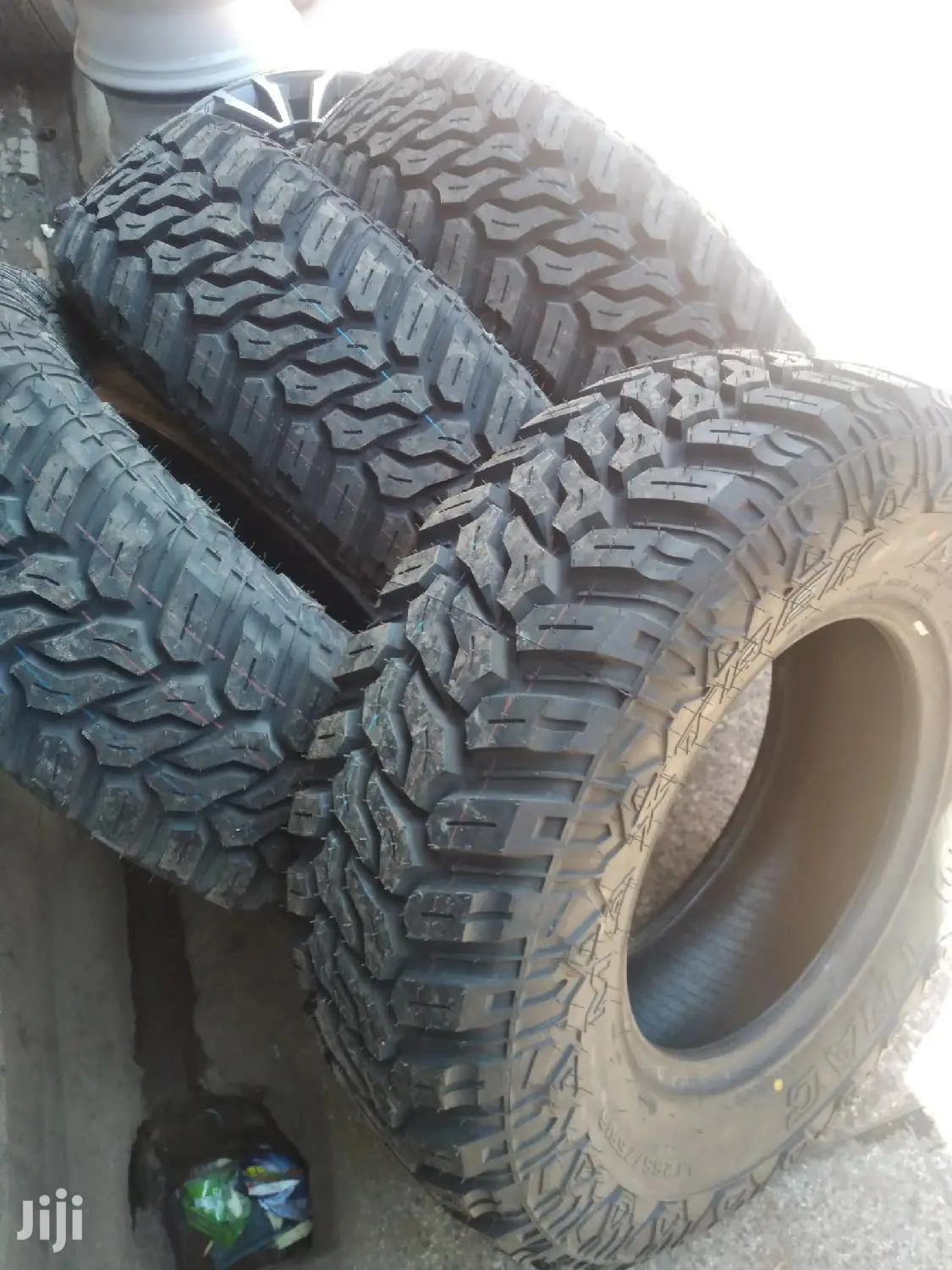 Maxtrek Mud Terrain Tires(M/T) Sizes 265/75r16.