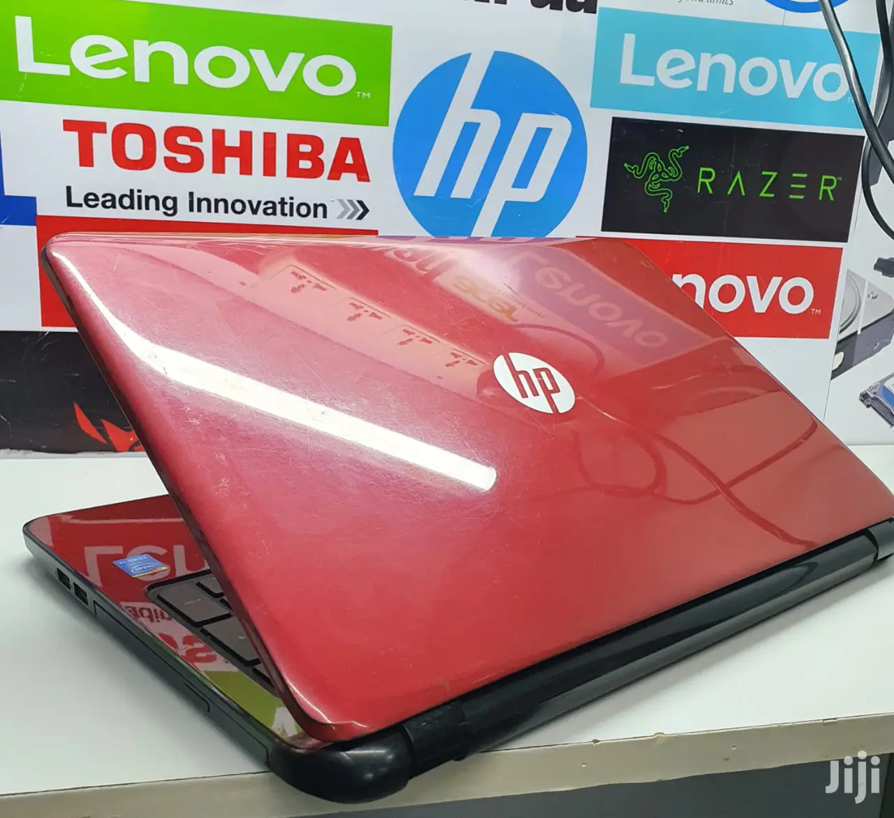 Laptop HP 15-Ra003nia 4GB Intel Celeron HDD 500GB