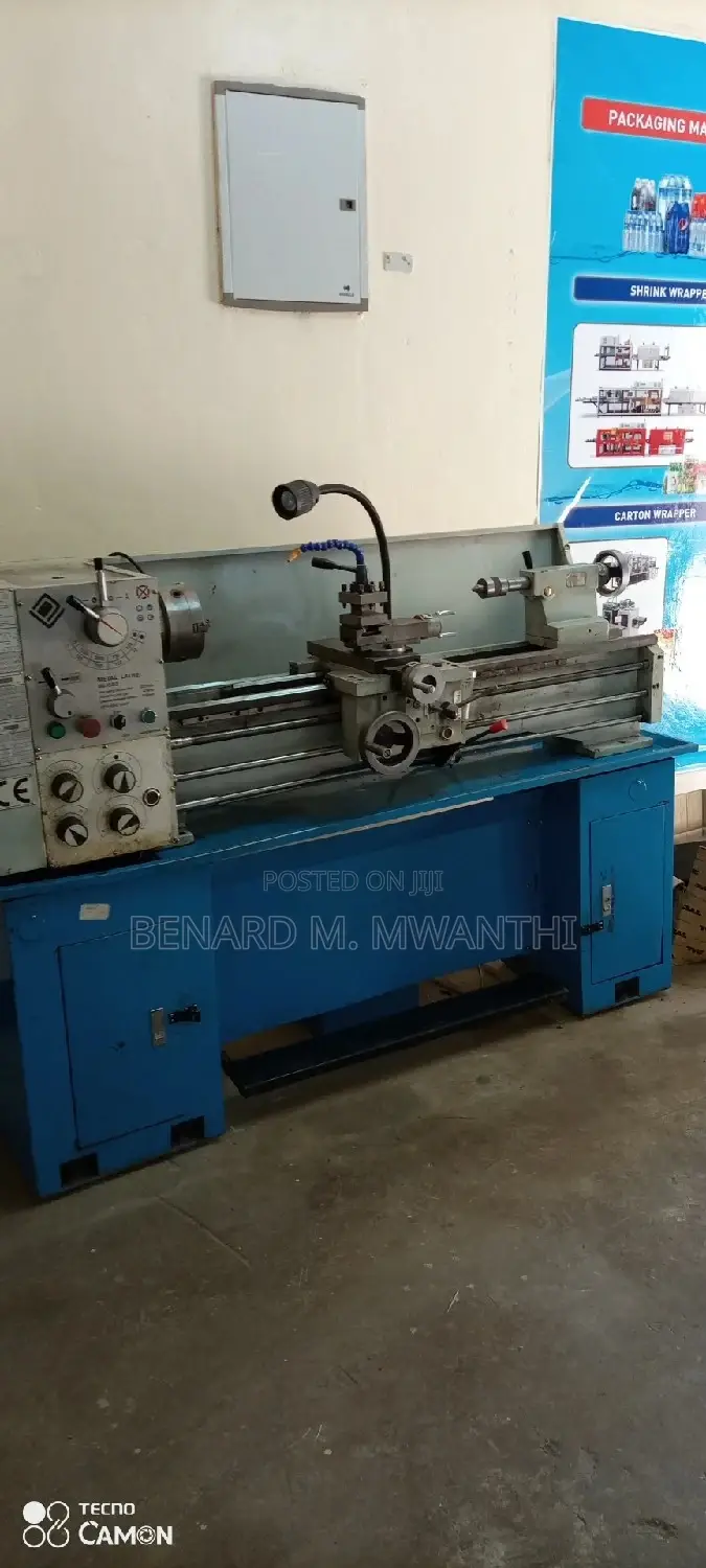 Metal Lathe Machine