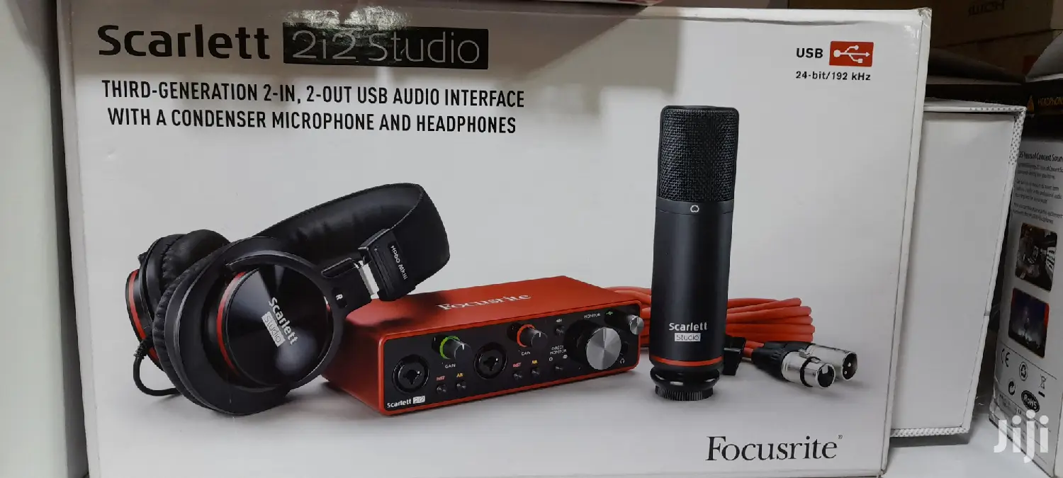 Scarlett 2i2 Studio Audio+Headset+Condenser Microphone