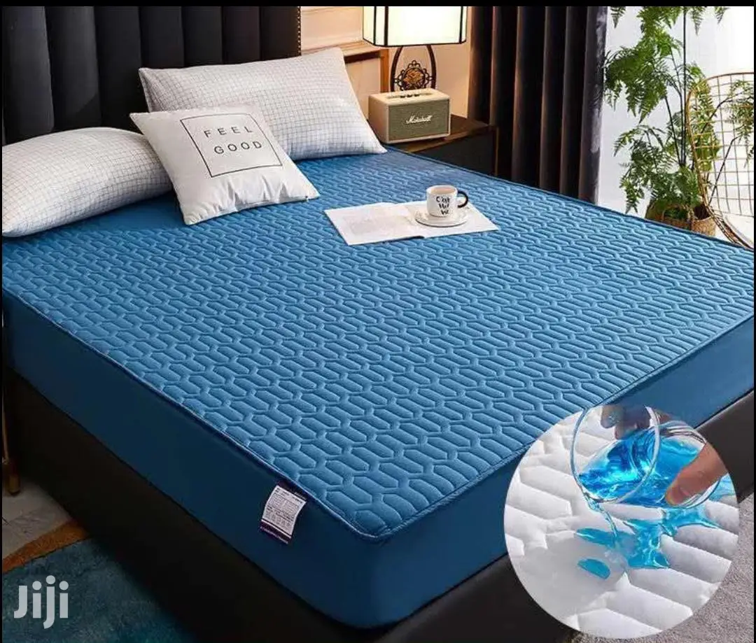Coloured Mattress Protector _6*6