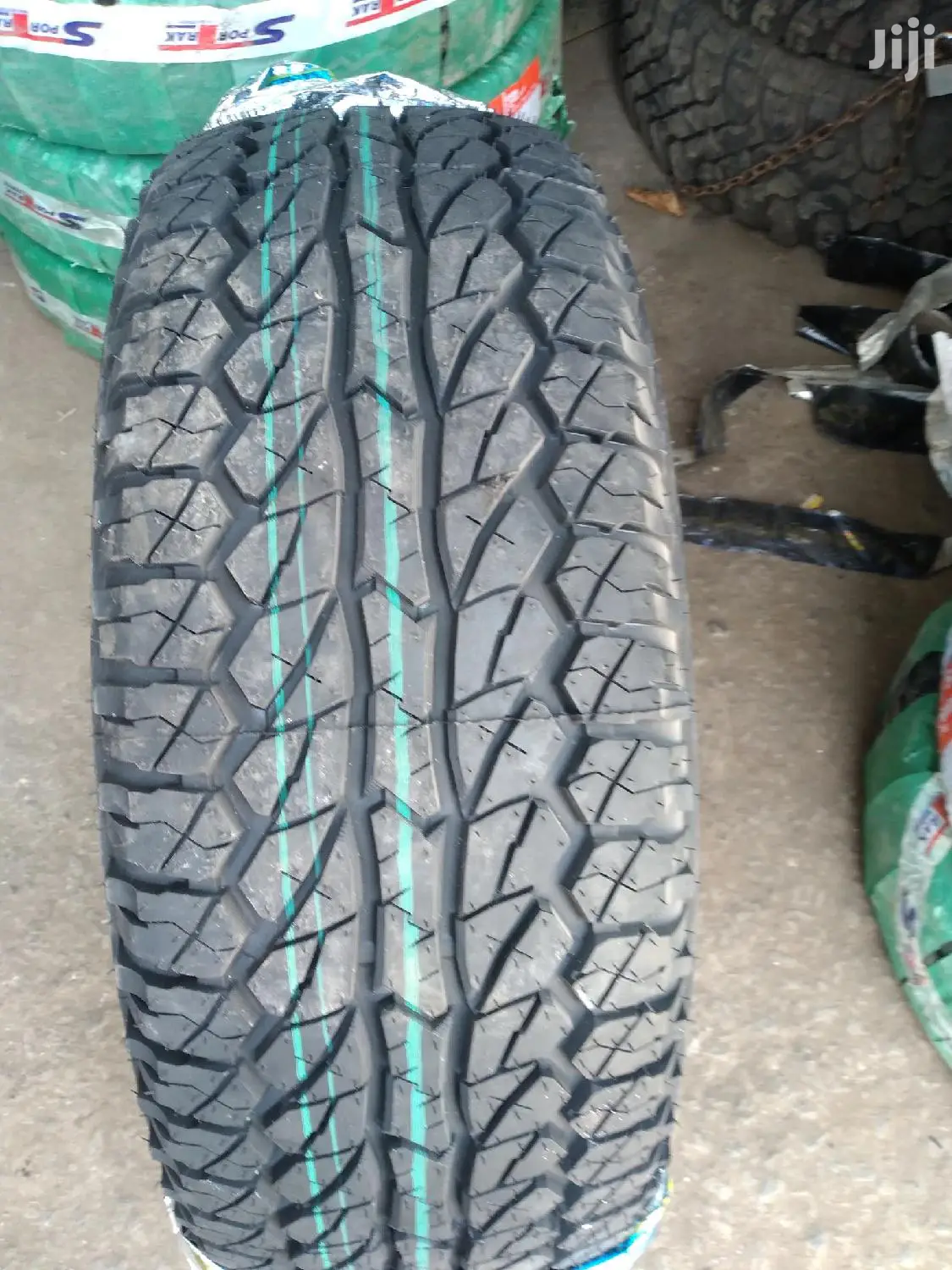 Comforser A/T Tires Sizes 265/70r16.
