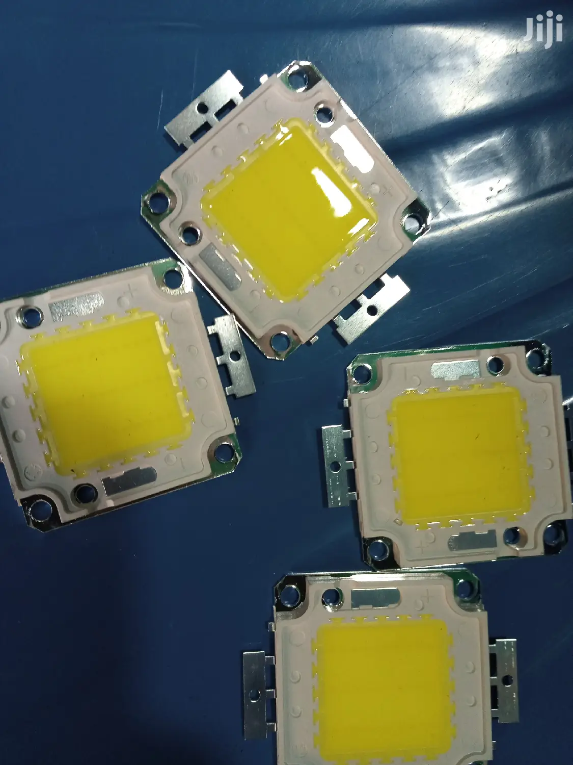 30 Watts Floodlight Bulbs