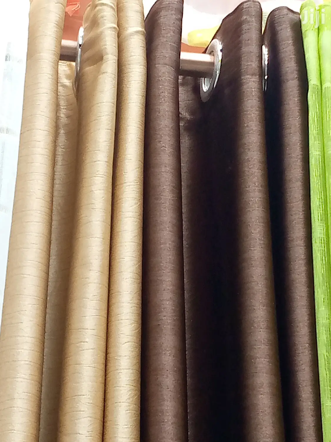 Top Quality Curtains.