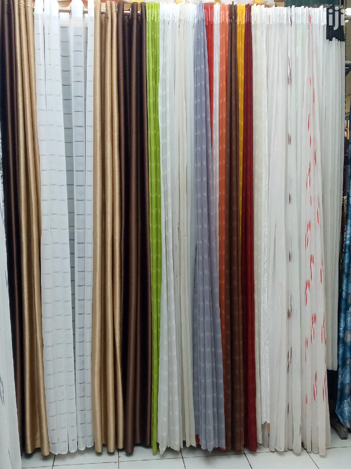 Top Quality Curtains.