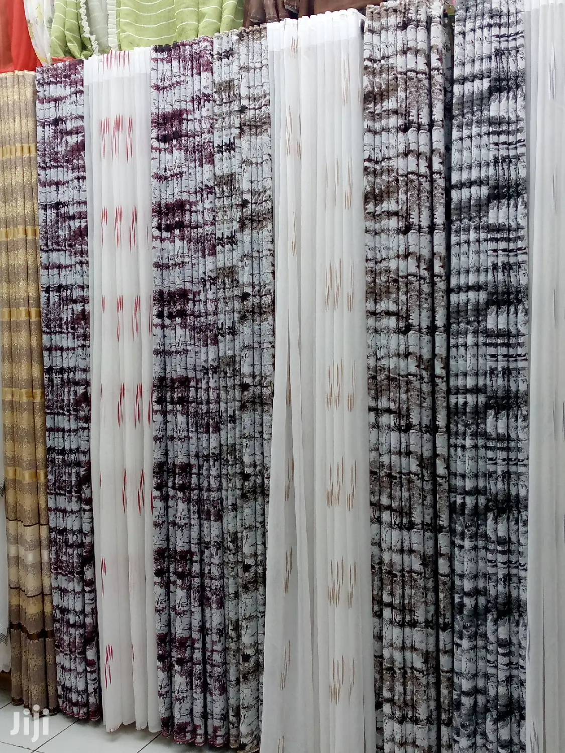 Top Quality Curtains.