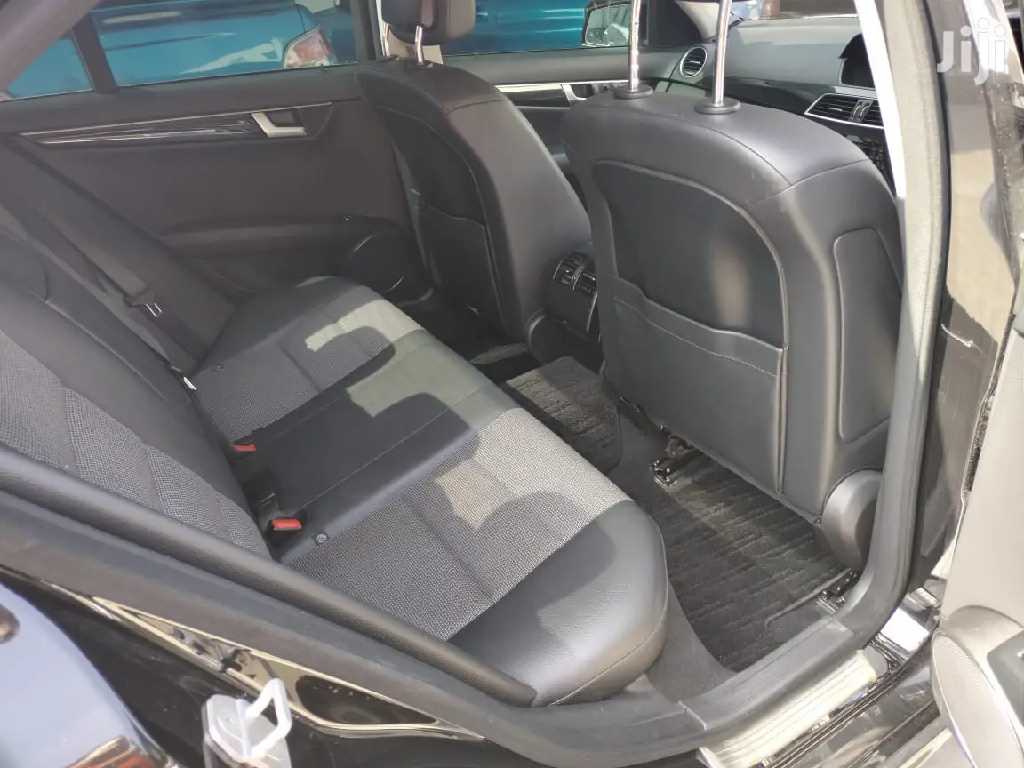 Mercedes-Benz C180 2013 Black