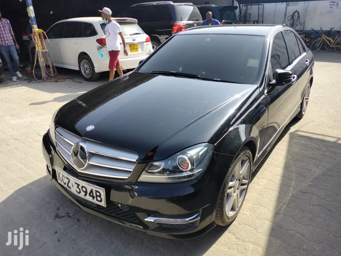 Mercedes-Benz C180 2013 Black