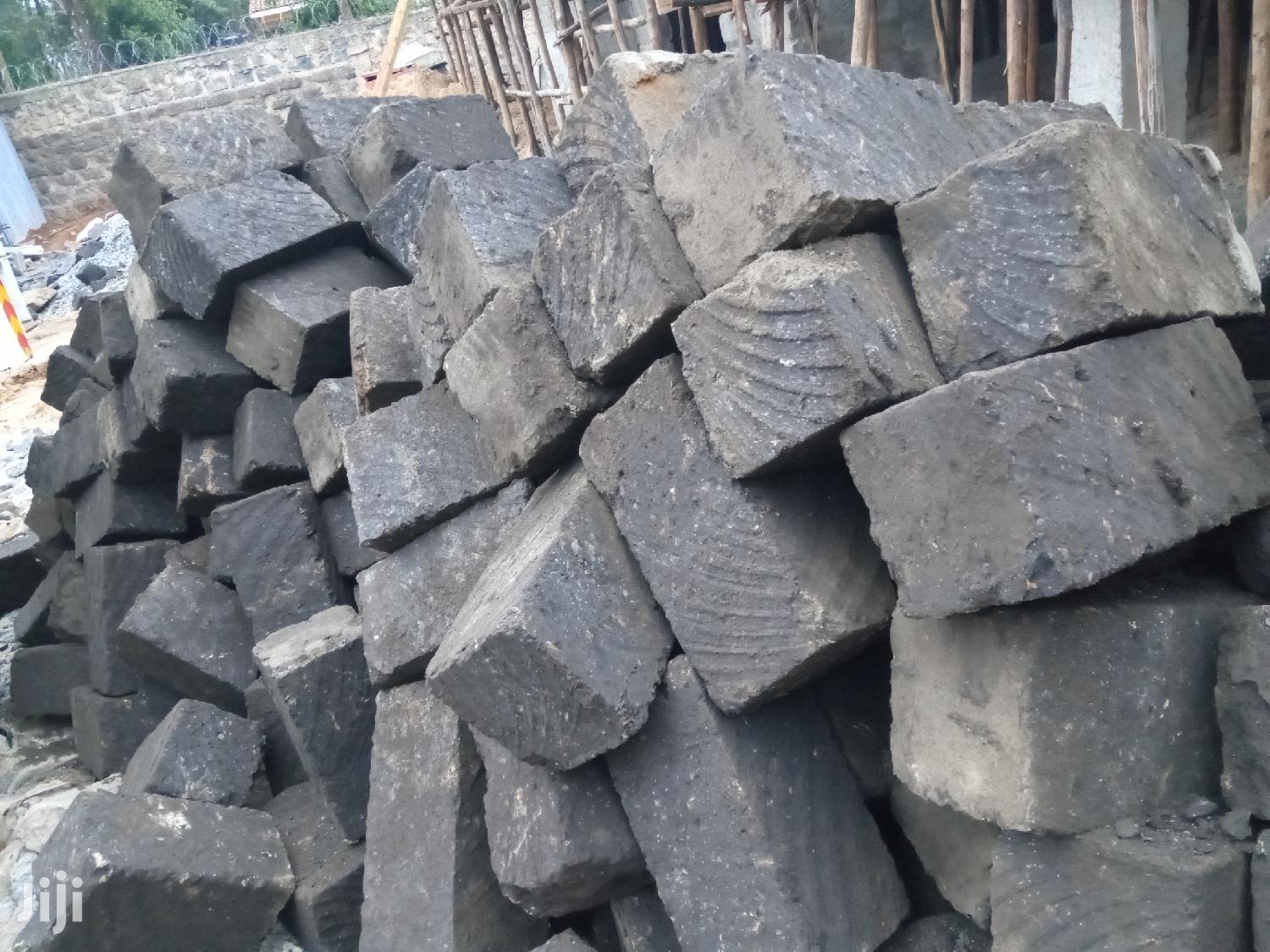 Ndarugo,Machine Cut Stone.