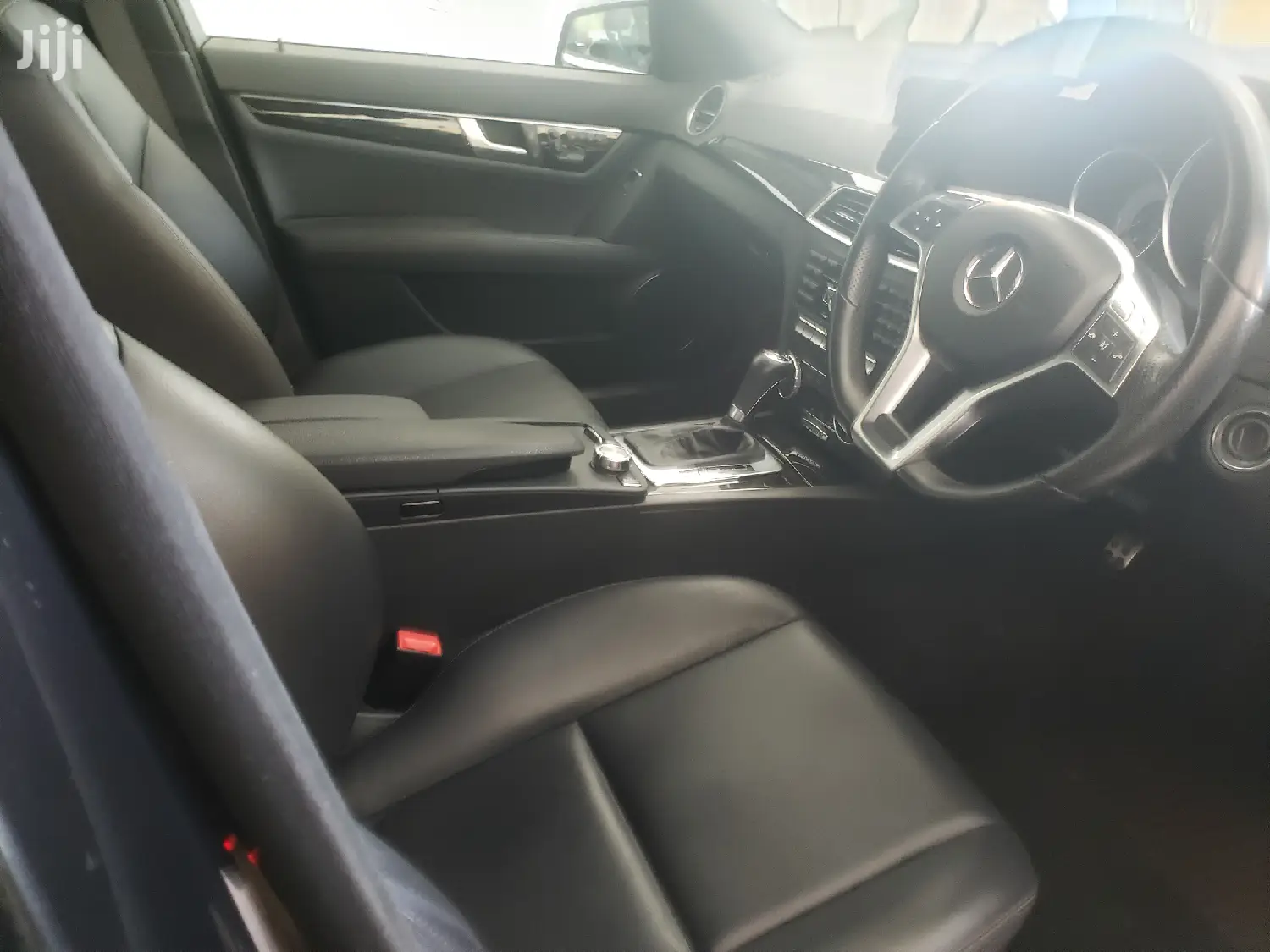 Mercedes-Benz C200 2013 Black