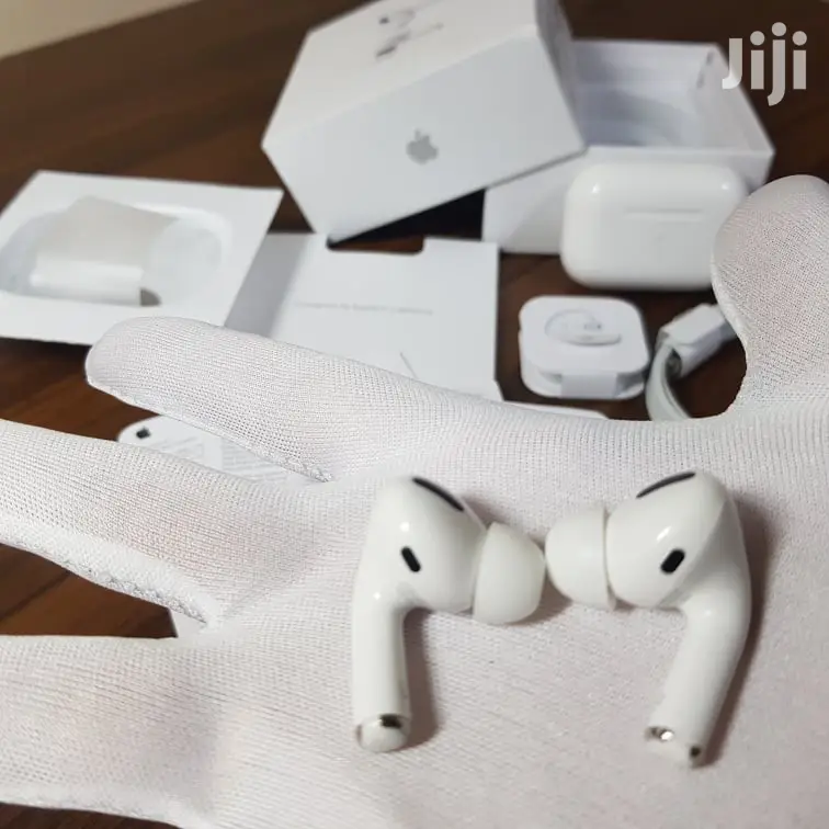 Airpod Pro With Wireless Charging Case.