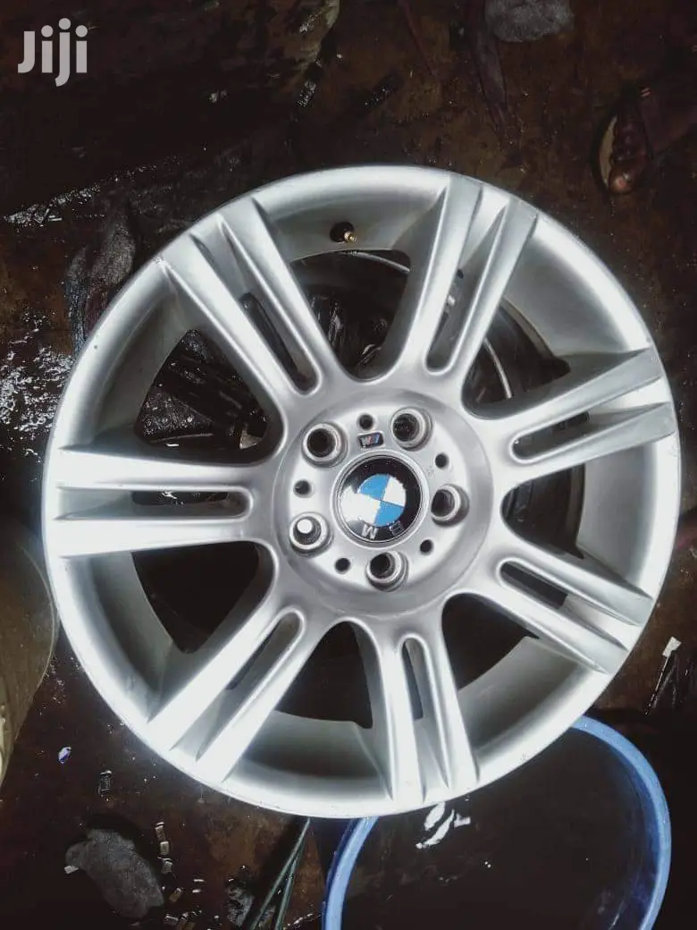 Original Rims Set Size 17 Inch for BMW Very Clean.