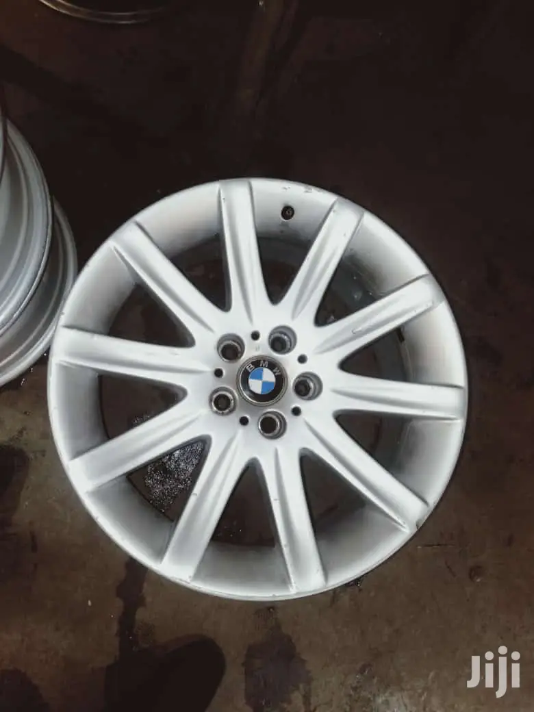 Original Rims Set Size 17 Inch for BMW Very Clean.