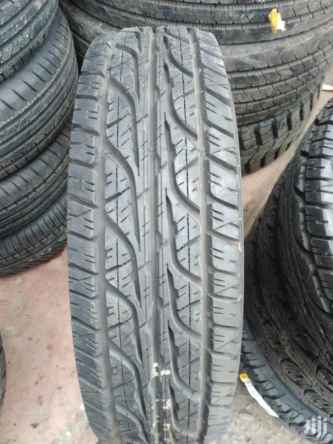 Dunlop Tires Size 215/70r16 A/T.