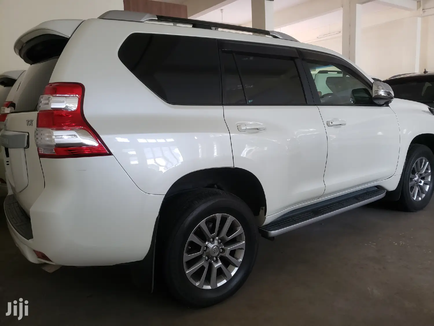 Toyota Land Cruiser Prado 2016 White