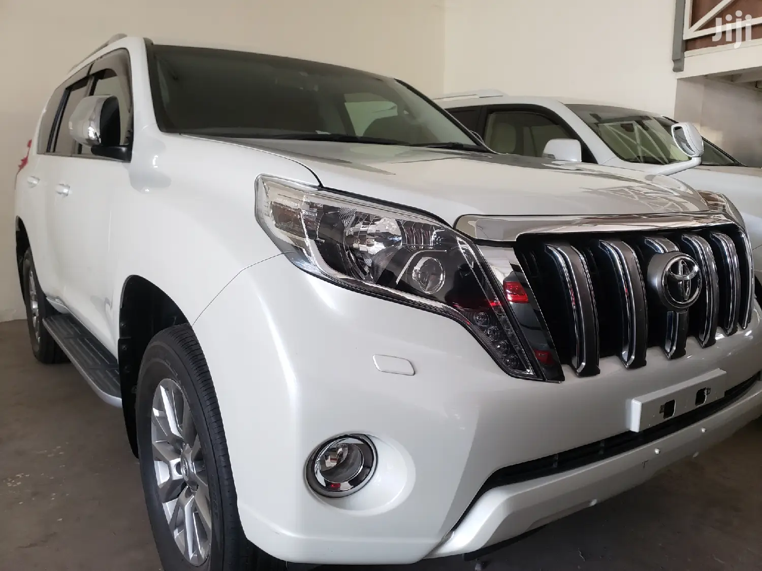 Toyota Land Cruiser Prado 2016 White