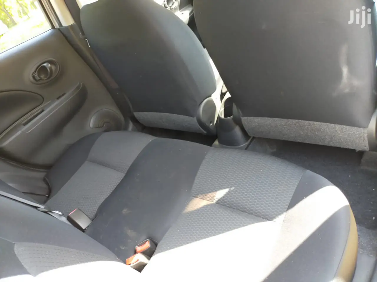Nissan March 2015 Silver