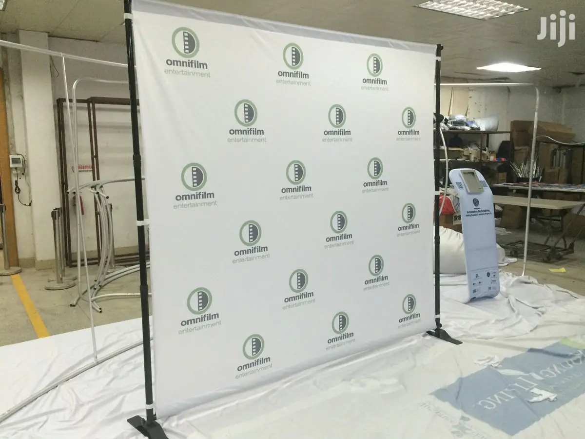 Backdrop/Pop Up Banner Stands