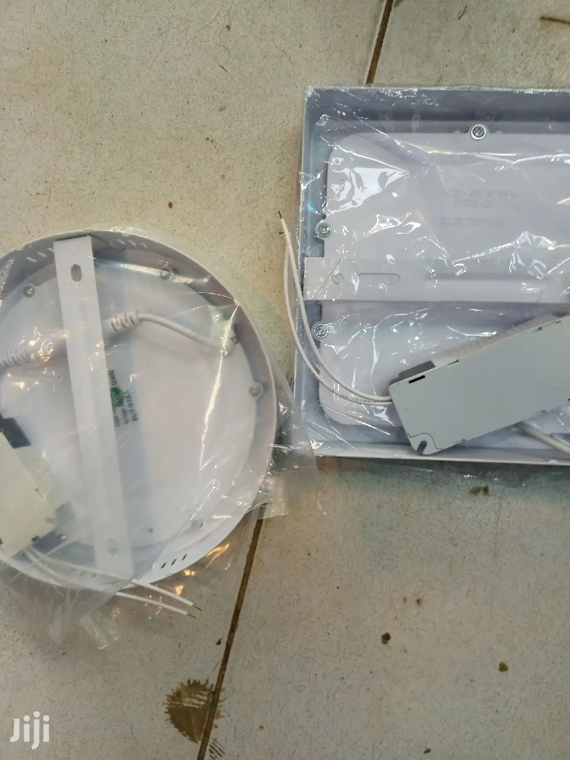 12 Watts Surface Panel