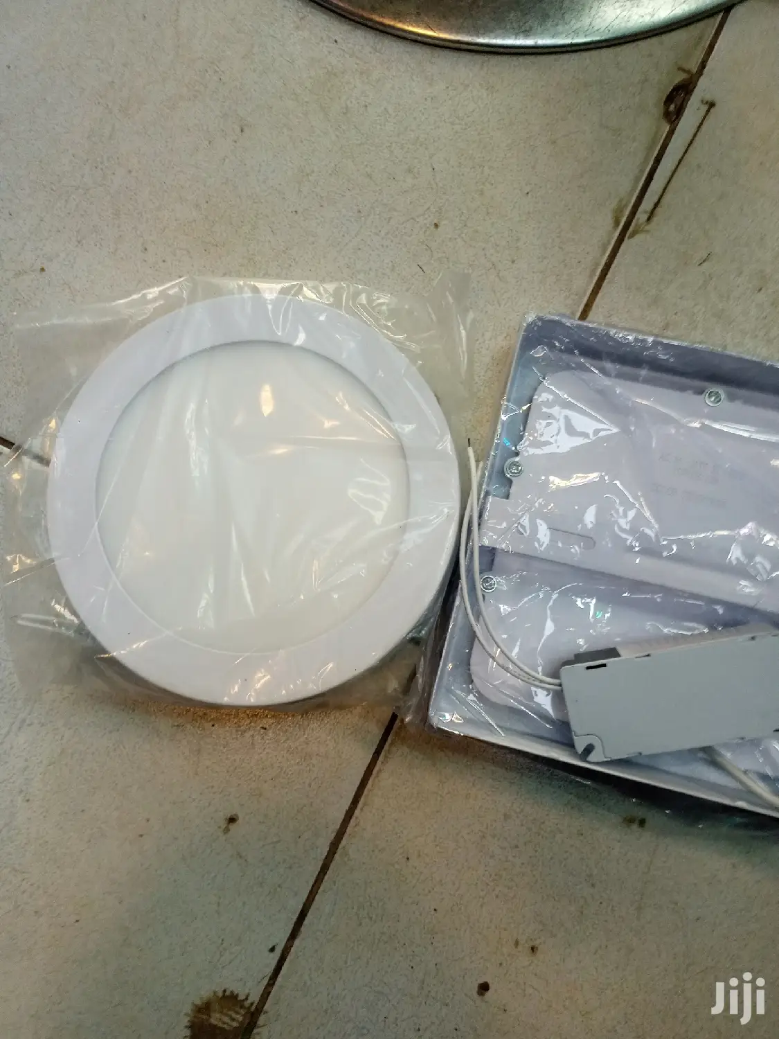 12 Watts Surface Panel