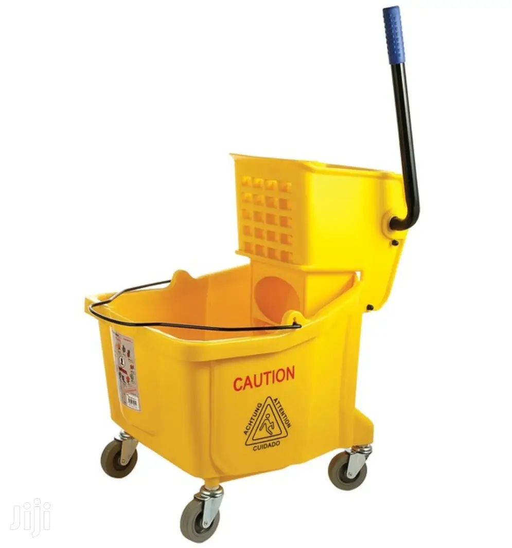 36 Litre Mop Bucket With Wheels Wringler