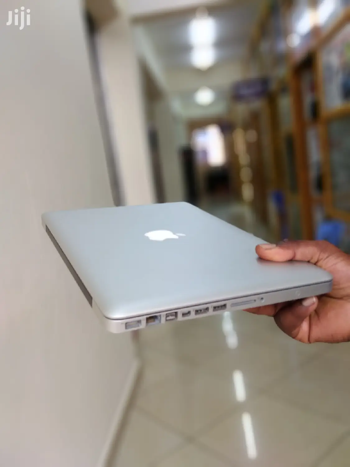 New Laptop Apple MacBook 4GB Intel Core I5 HDD 500GB